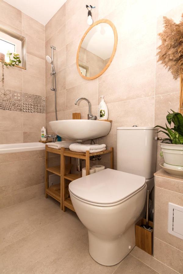 Apartamentul Cu Plante Etaj 4 Mangalia Exteriér fotografie